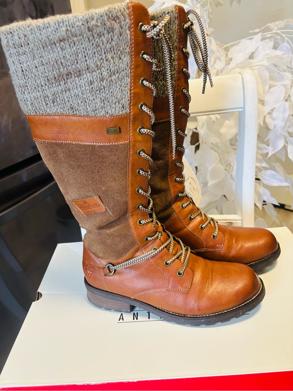 Rieker Antistress Brown Leather Lace-Up Winter Boots with Knit Cuff. EUC. Size 4